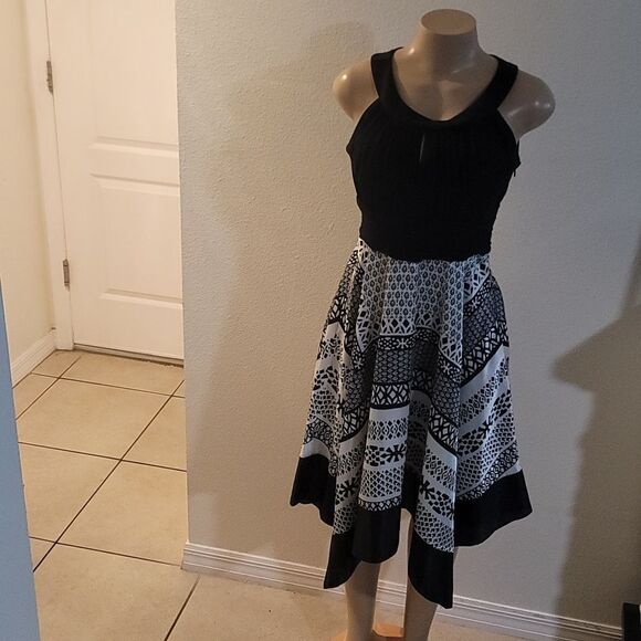 MELROSE HALTER NECKLINE COCKTAIL TWO-TONE WOMEN'S DRESS - Picture 4 of 15